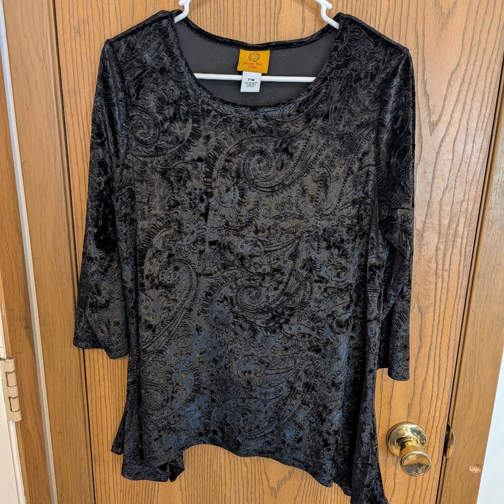 Ruby Rd. Velvet Soft Paisley Charcoal/Black Top w/ Asymmetrical Hem-PM